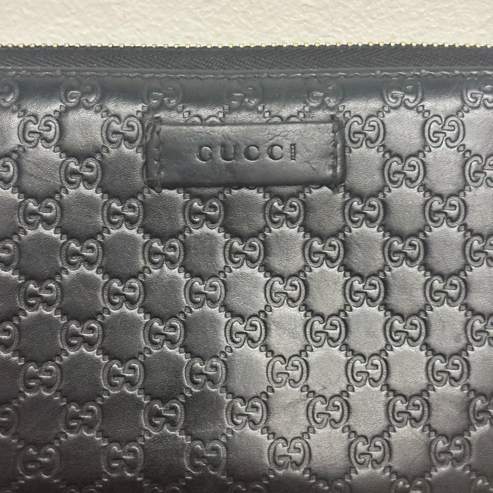 Authentic Gucci Microguccissima Black Leather Zipper Wallet - Picture 3 of 14